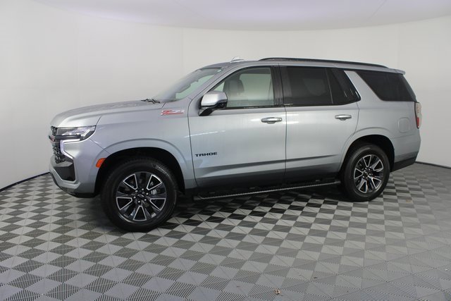 Used 2023 Chevrolet Tahoe Z71 w/ Luxury Package image 2