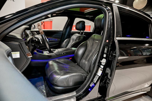 Used 2014 Mercedes-Benz S 63 AMG 4MATIC Sedan image 32