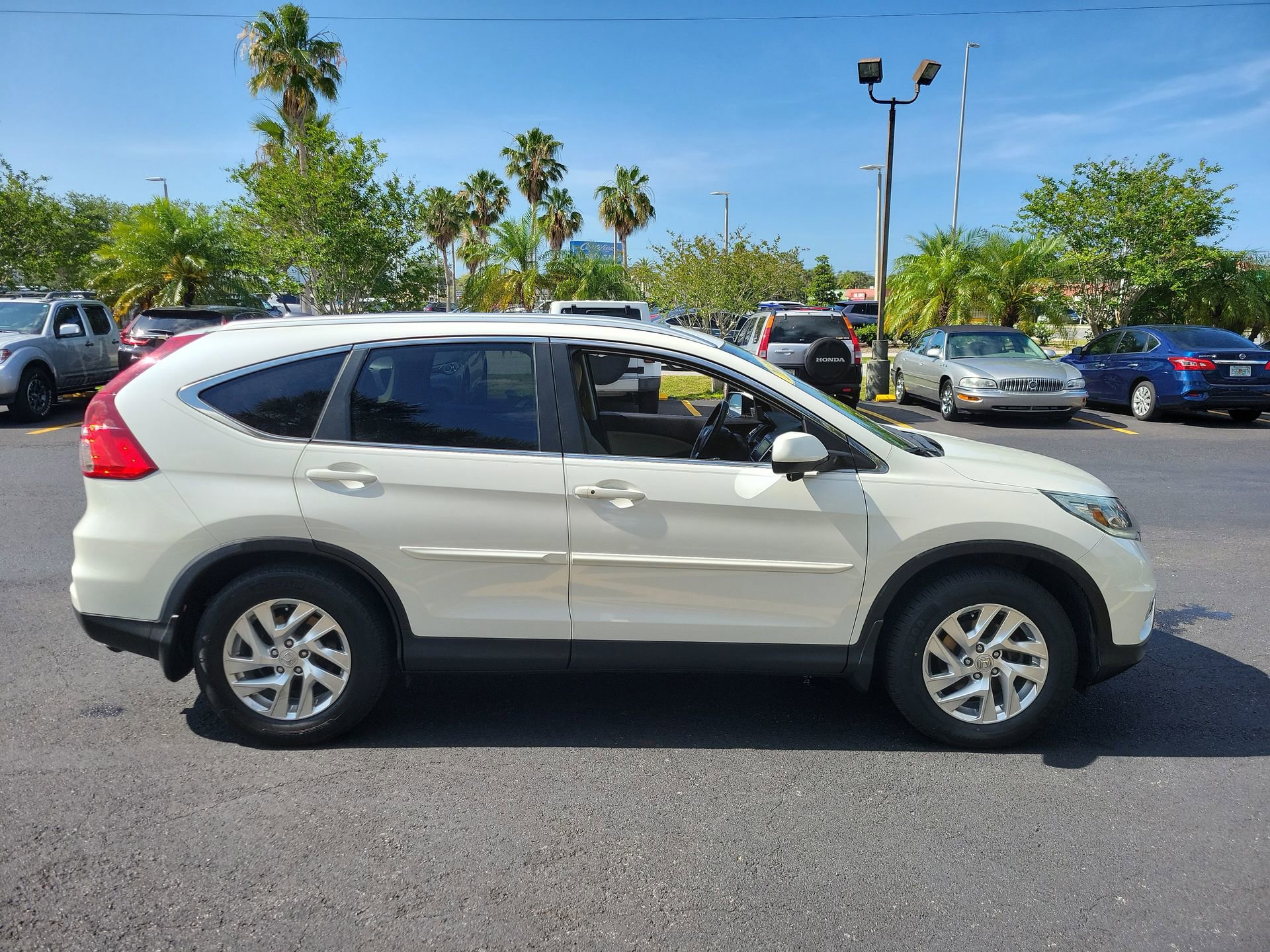 Used 2015 Honda CR-V EX-L image 4