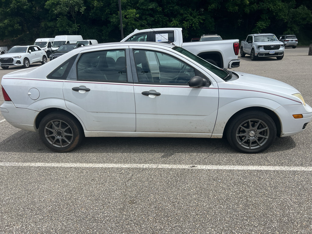 Used 2007 Ford Focus SE FWD image 4