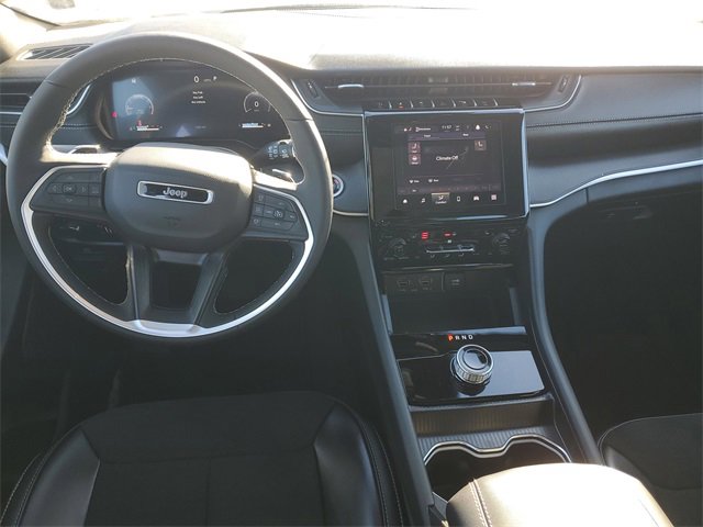 New 2025 Jeep Grand Cherokee L Altitude image 12