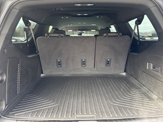 Used 2025 GMC Yukon XL Elevation image 21