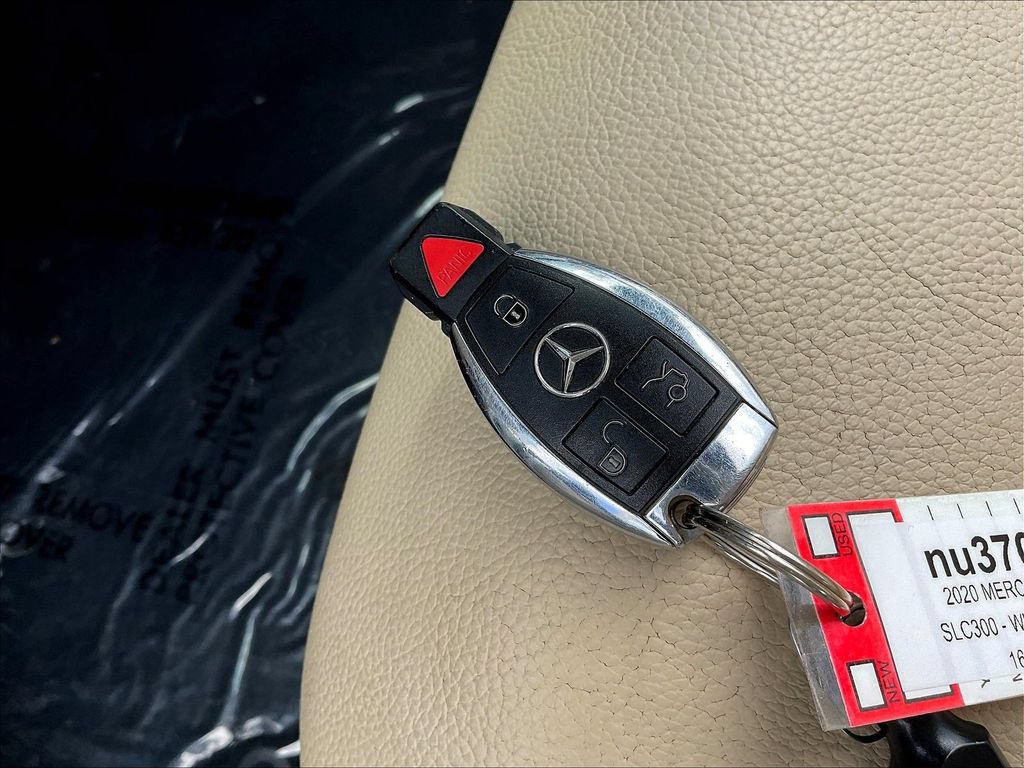Used 2020 Mercedes-Benz SLC 300 image 30