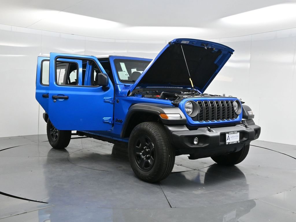 Used 2025 Jeep Wrangler Sport image 49