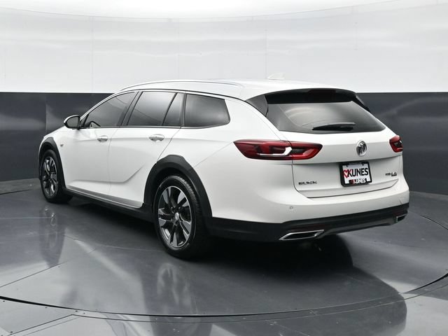 Used 2018 Buick Regal Essence w/ Driver Confidence Package #1 AWD/4WD image 8