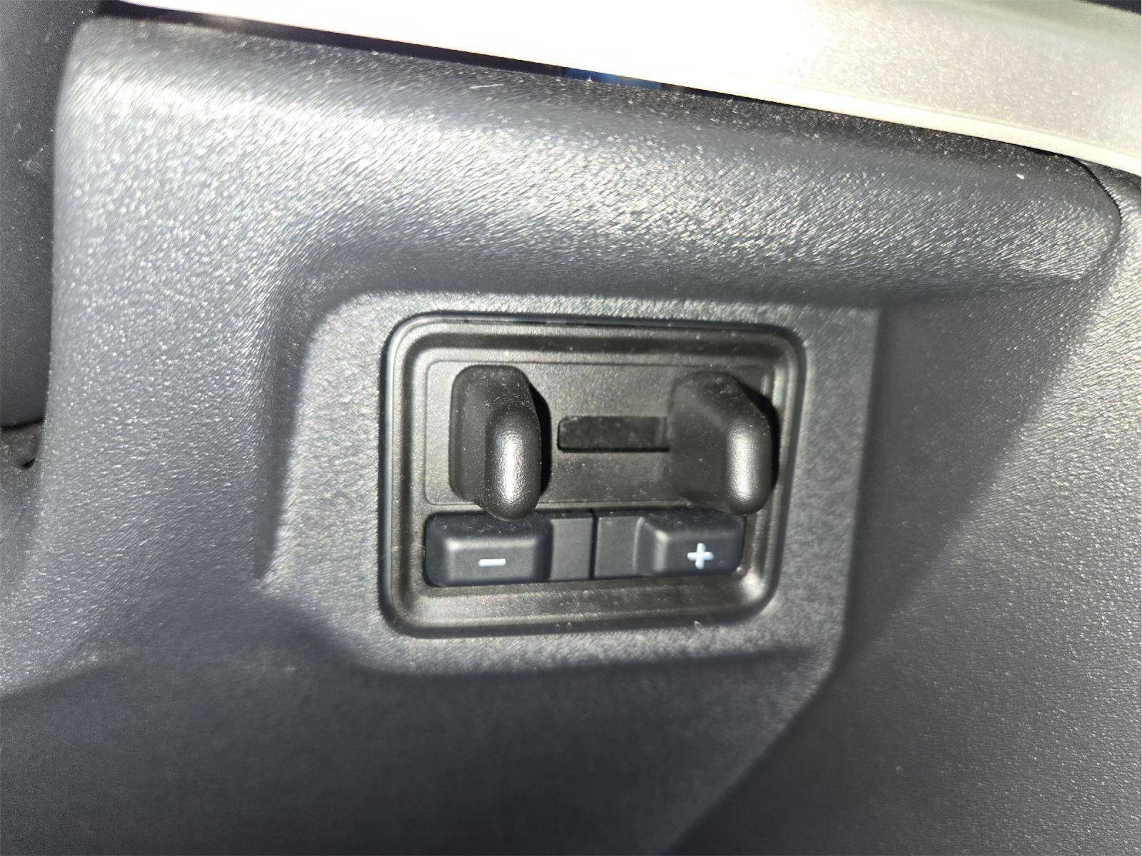 Used 2025 Ford Expedition Max Active image 28