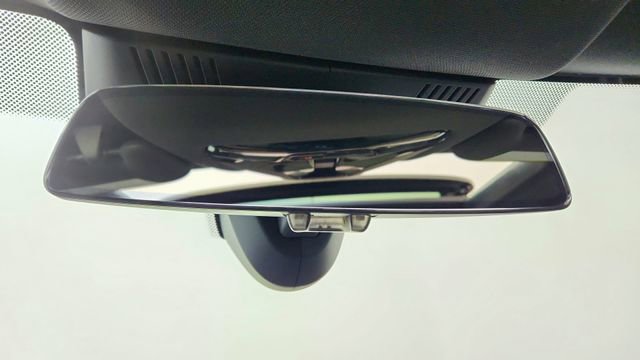 Used 2025 MINI Cooper 4-Door Hardtop image 53