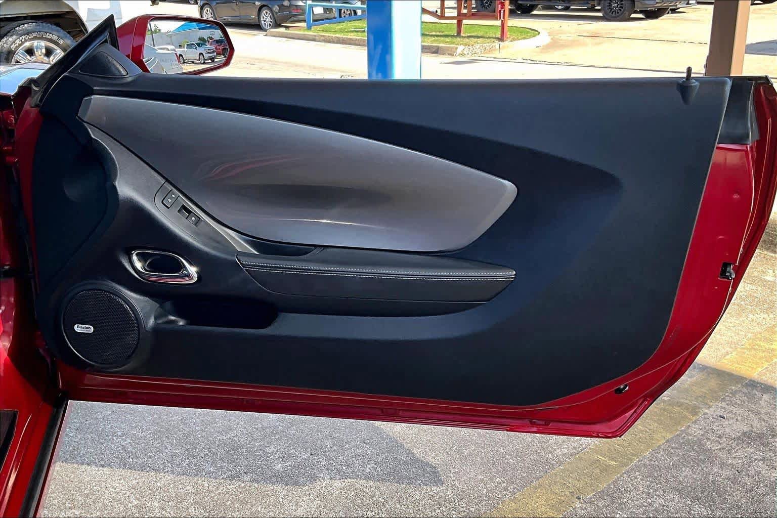Used 2014 Chevrolet Camaro SS RWD image 23