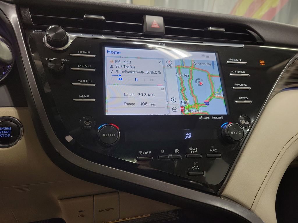 Used 2019 Toyota Camry XLE w/ Navigation Package image 14