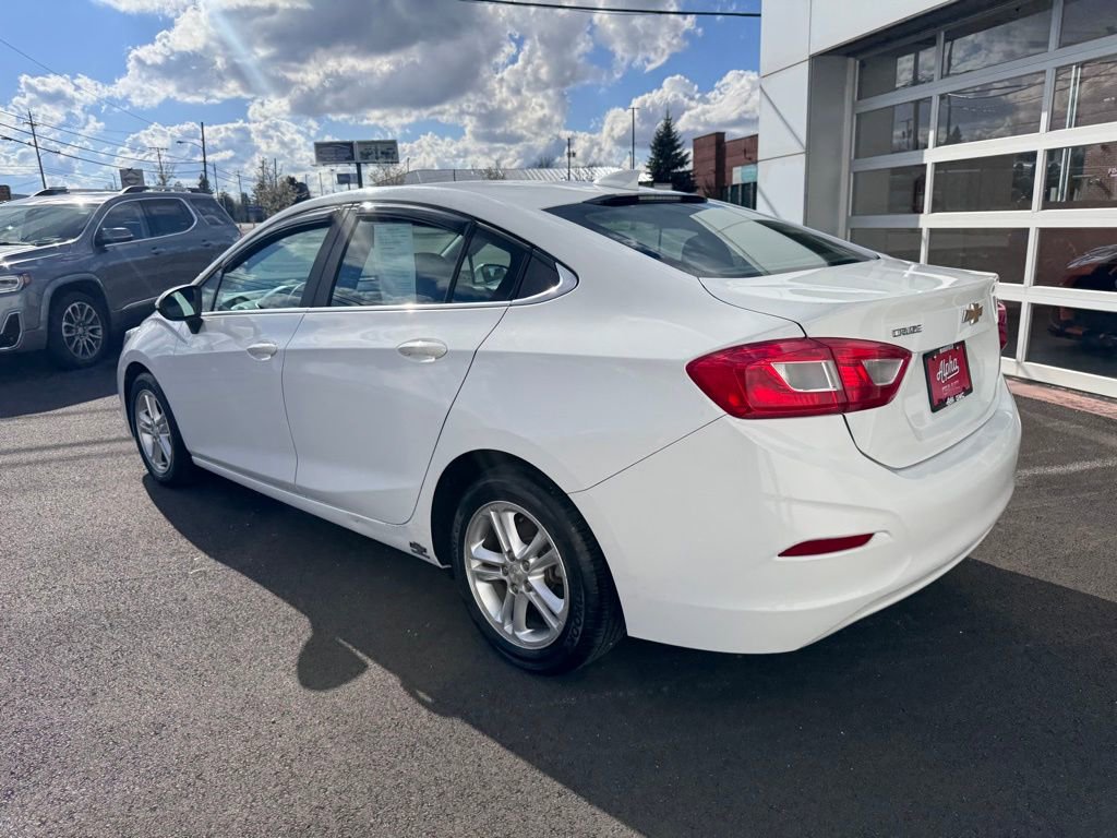 Used 2017 Chevrolet Cruze LT image 6