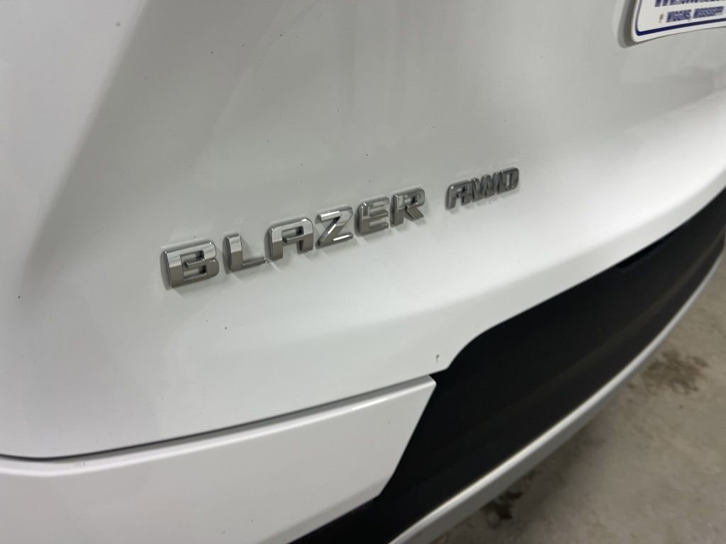 Used 2025 Chevrolet Blazer LT image 16