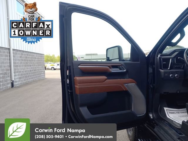 Used 2024 GMC Sierra 3500 Denali Ultimate AWD/4WD image 10