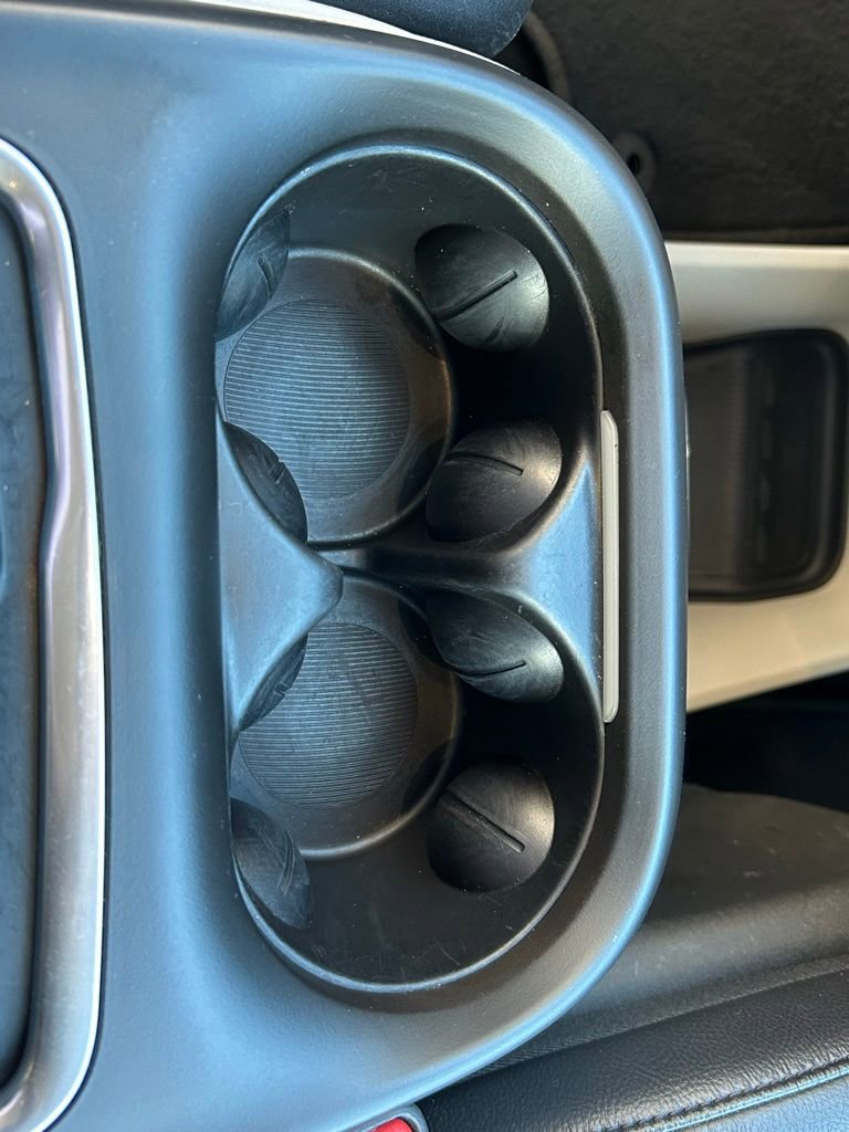 Used 2022 Chrysler Pacifica Touring-L image 37