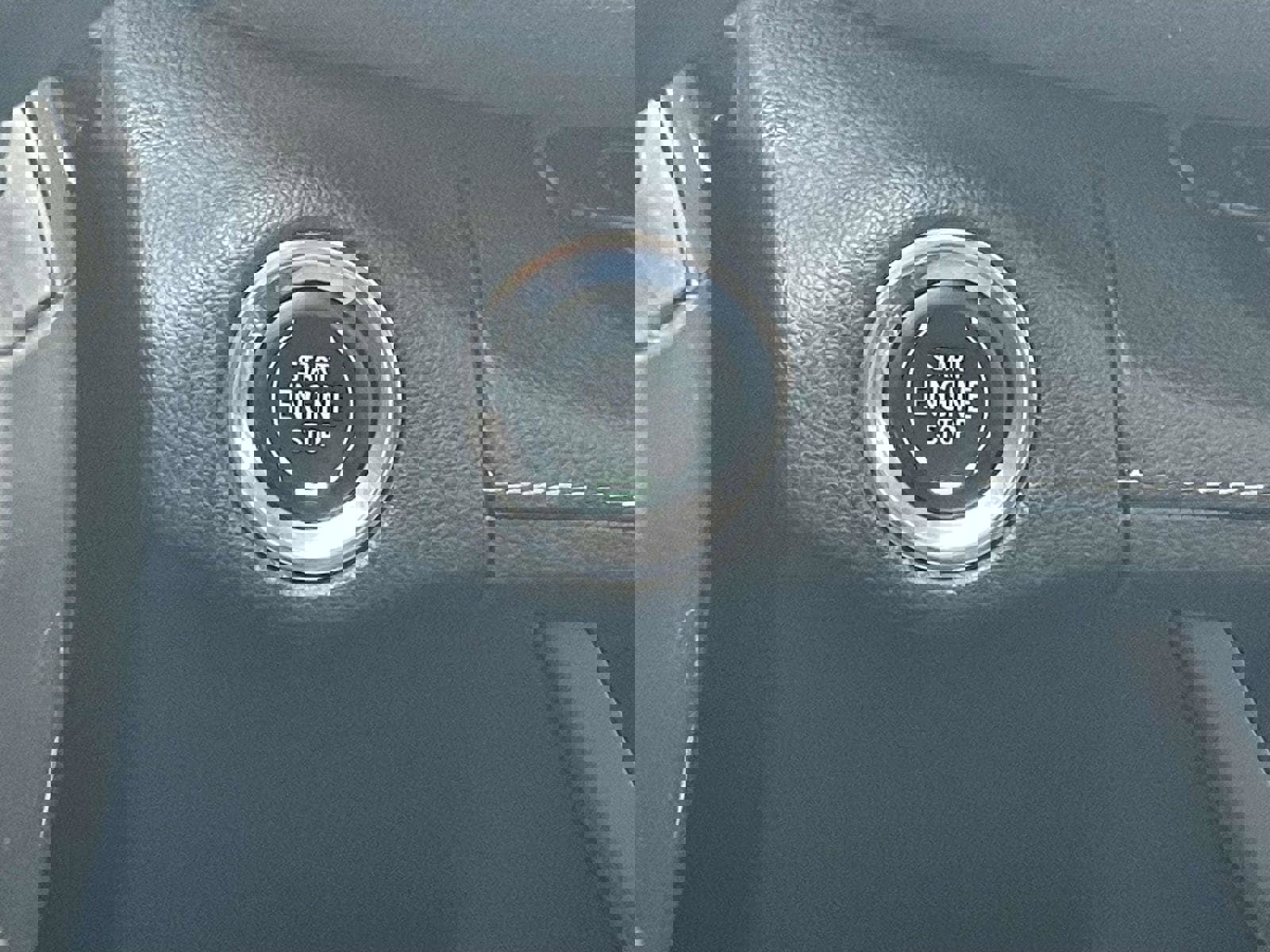 Used 2023 Buick Envision Essence w/ Sport Touring Package image 31