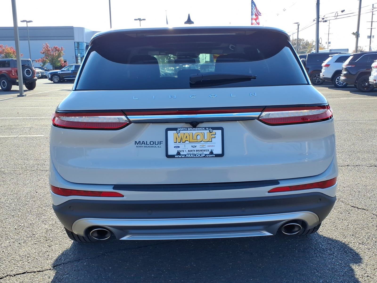 Used 2022 Lincoln Corsair AWD w/ Premium Package image 5