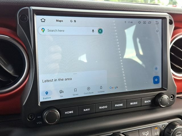 Used 2018 Jeep Wrangler Unlimited Rubicon AWD/4WD image 16