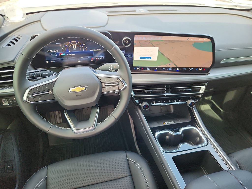 New 2025 Chevrolet Traverse LT w/ Driver Confidence Package FWD image 10