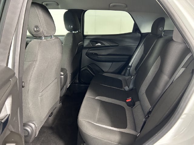 Used 2025 Chevrolet TrailBlazer LT FWD image 24