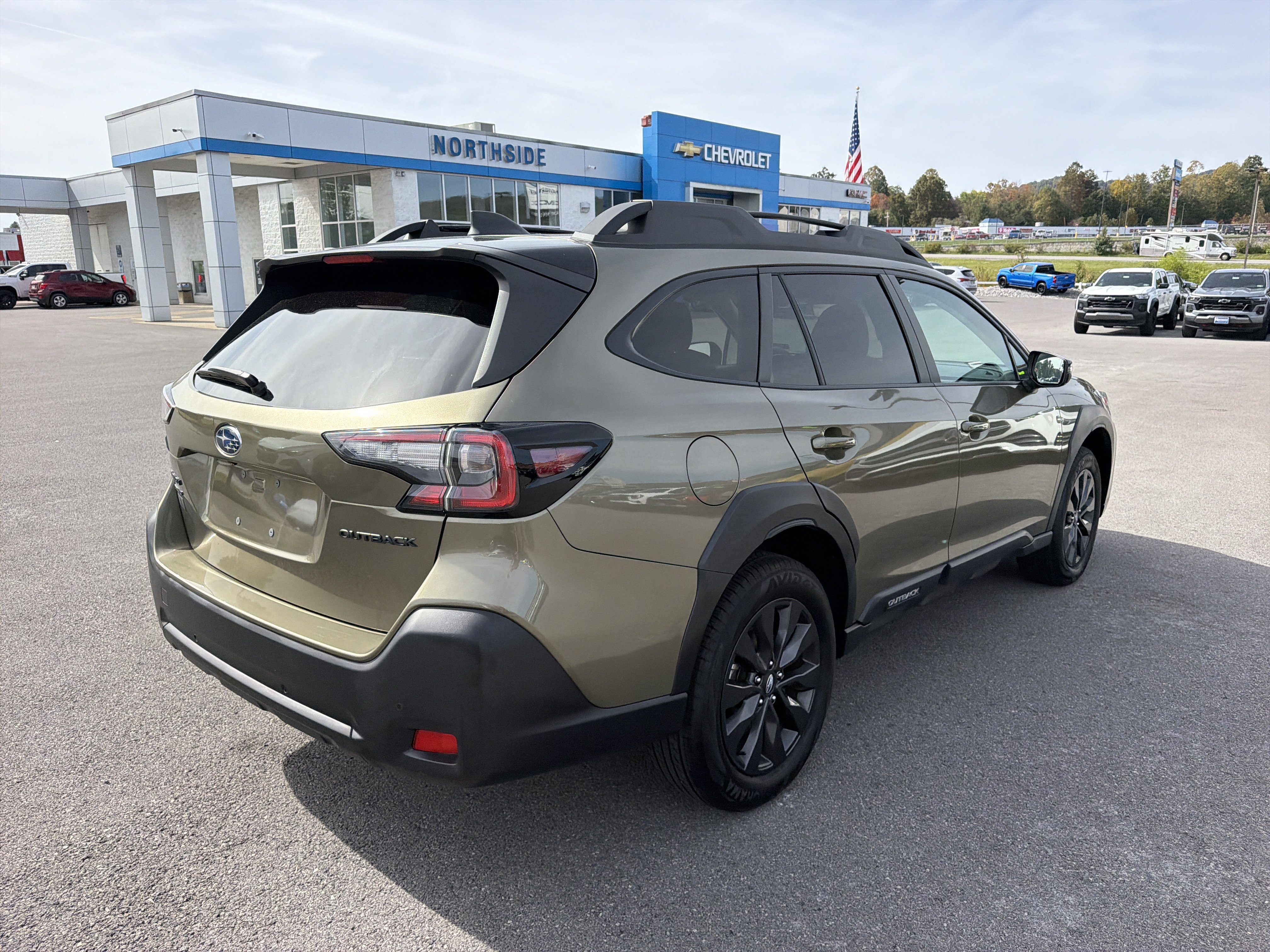 Used 2025 Subaru Outback Onyx Edition AWD/4WD image 8