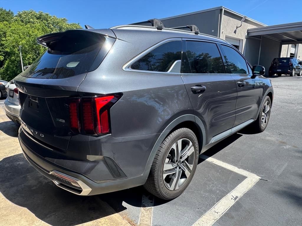 Certified 2022 Kia Sorento EX w/ Panoramic Sunroof Package AWD/4WD image 5