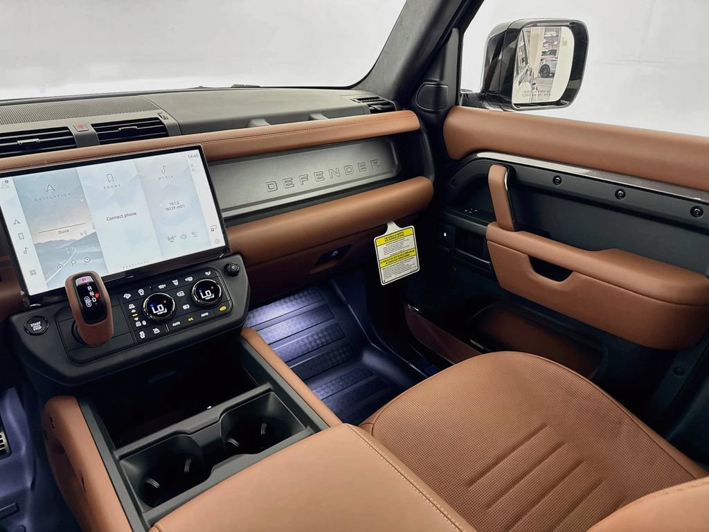 New 2026 Land Rover Defender 110 OCTA AWD/4WD image 24