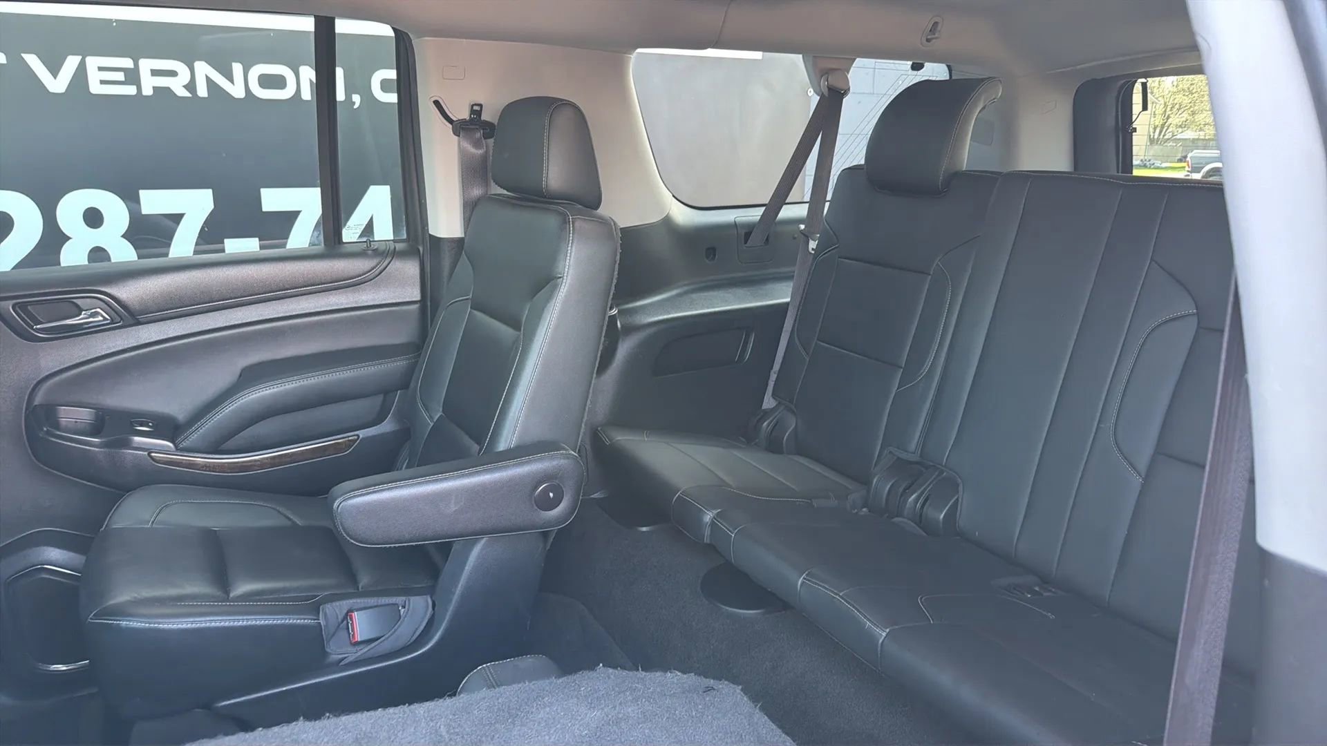 Used 2016 Chevrolet Suburban LT w/ Luxury Package image 17