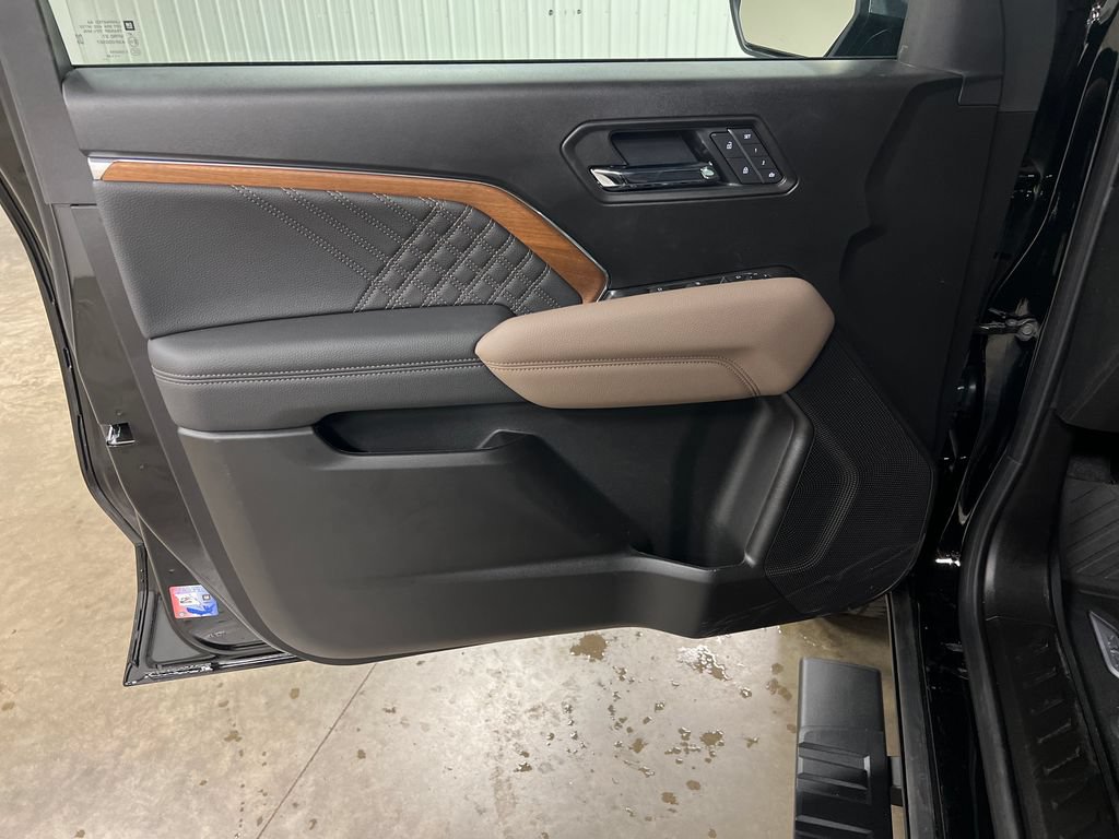 New 2026 GMC Canyon Denali w/ LPO, Denali Black Edition AWD/4WD image 15
