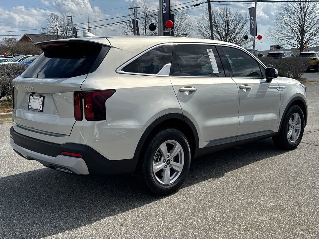 New 2026 Kia Sorento LX image 3