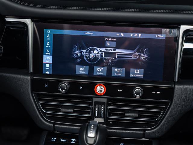 Used 2025 Porsche Macan image 20