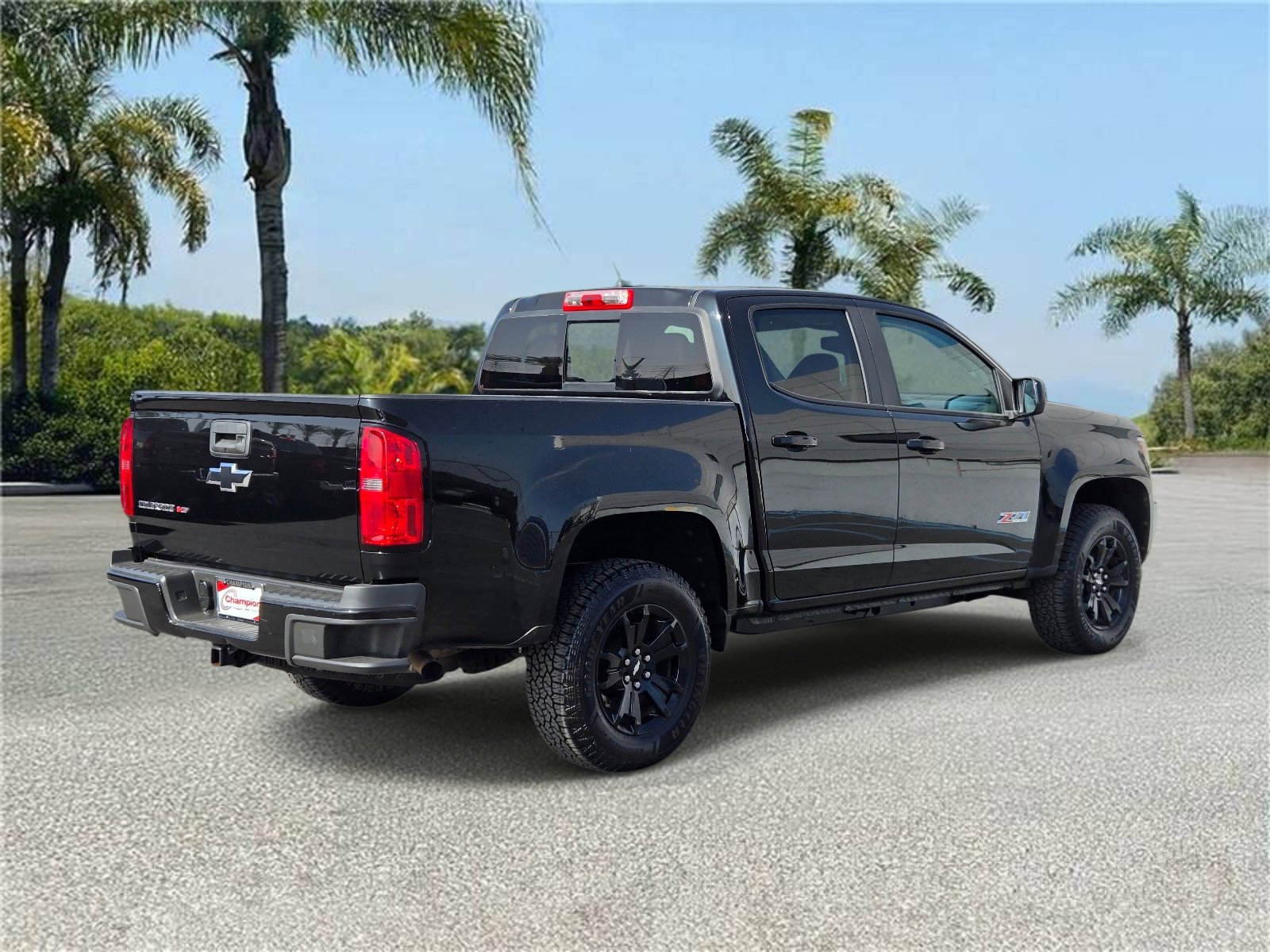 Used 2018 Chevrolet Colorado Z71 w/ Z71 Midnight Edition AWD/4WD image 4