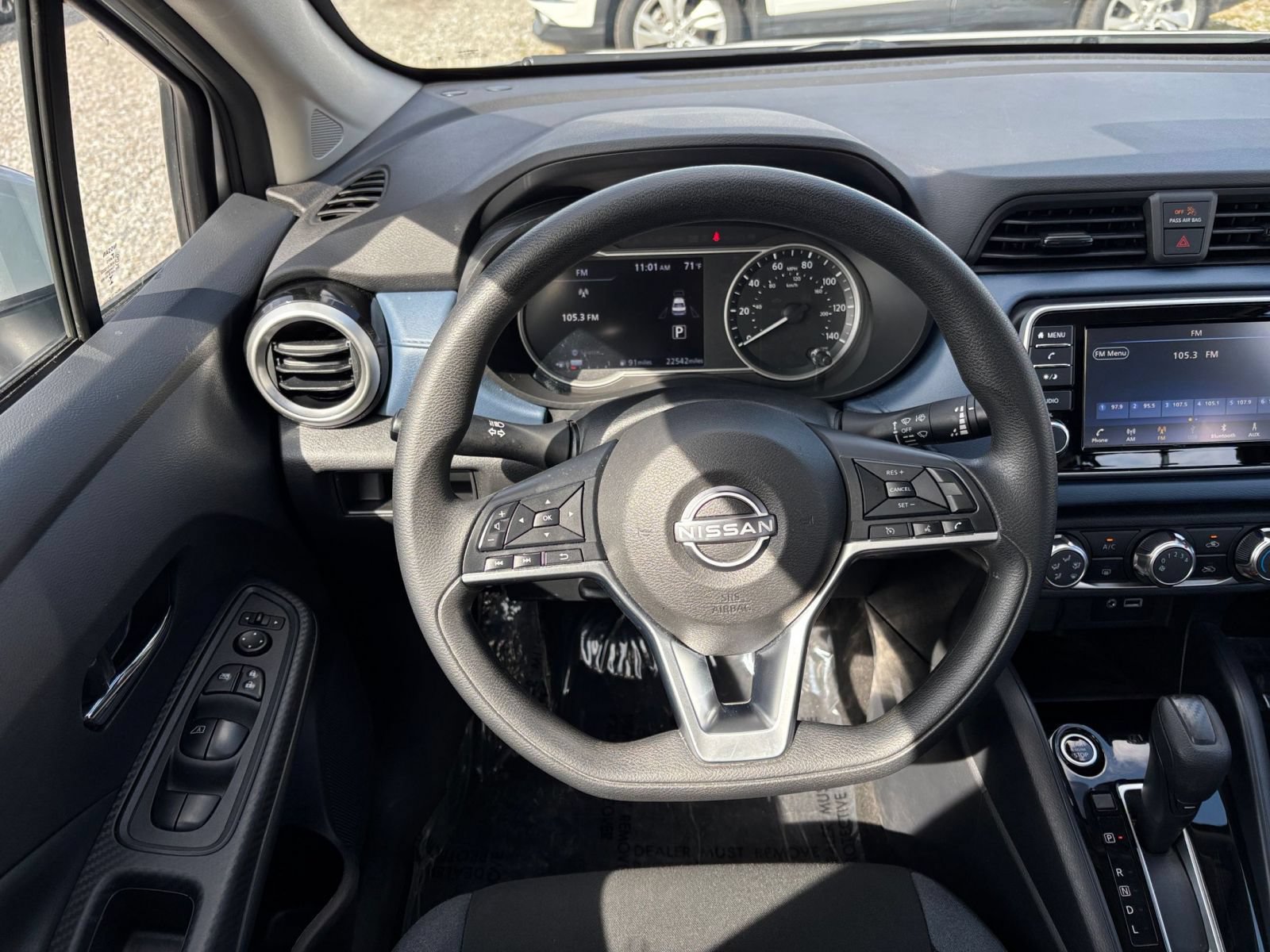 Used 2025 Nissan Versa SV FWD image 31