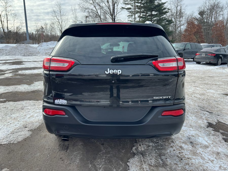 Used 2014 Jeep Cherokee Sport image 4