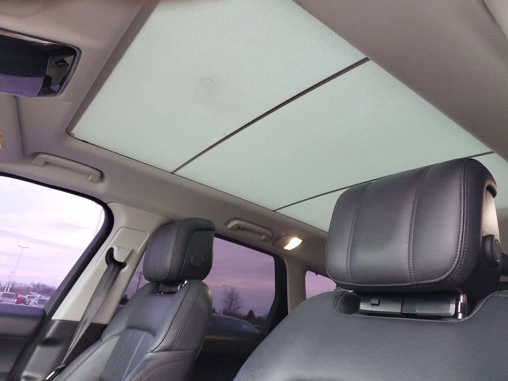 Used 2018 Land Rover Range Rover Sport SE image 6