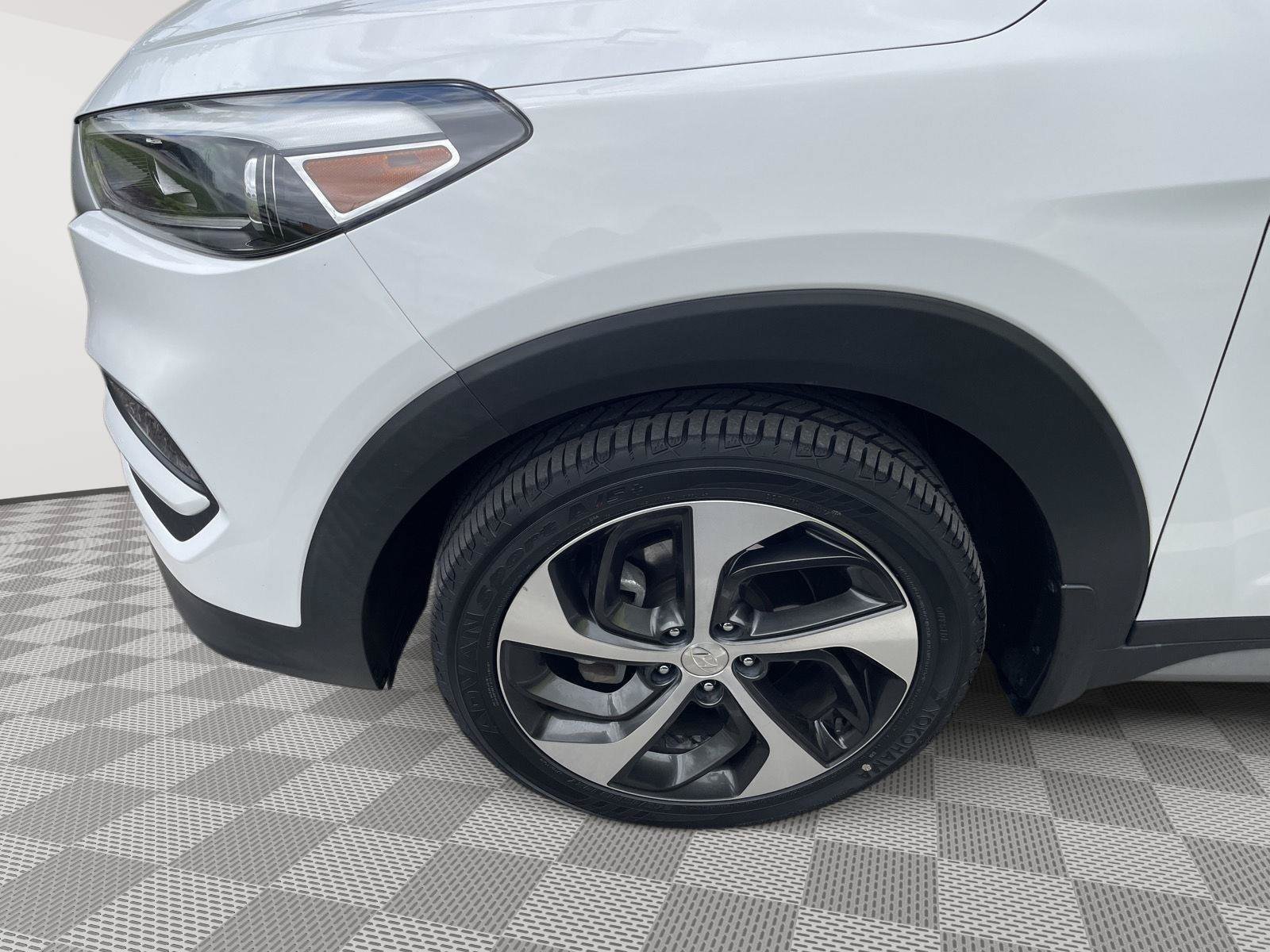 Used 2018 Hyundai Tucson Value FWD image 28