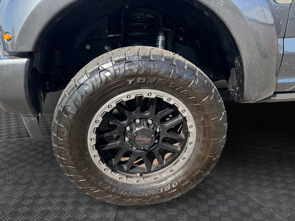 Used 2018 Ford F250 Lariat w/ Lariat Ultimate Package image 9