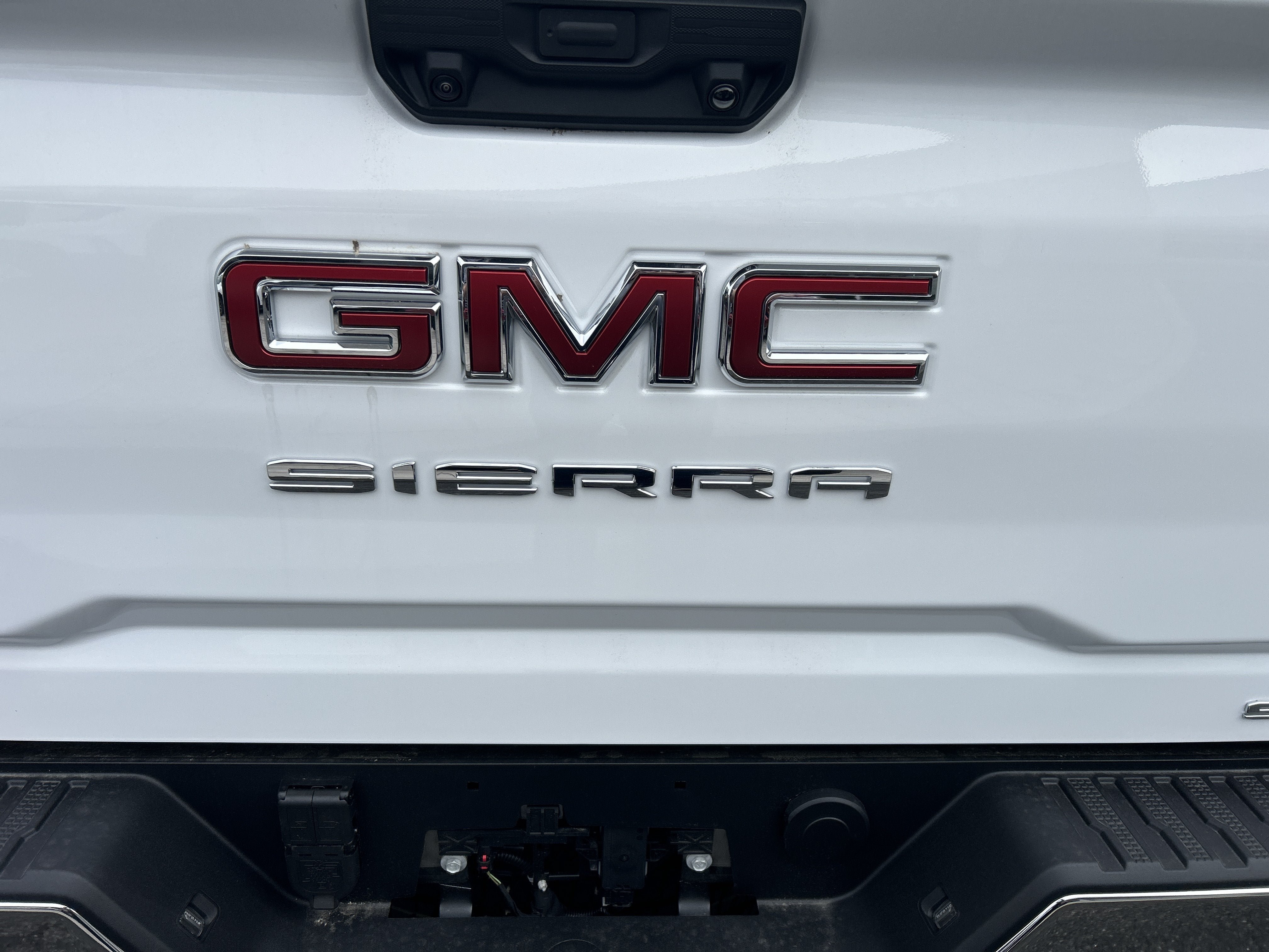 New 2026 GMC Sierra 2500 SLE w/ SLE Value Package; AWD/4WD image 10