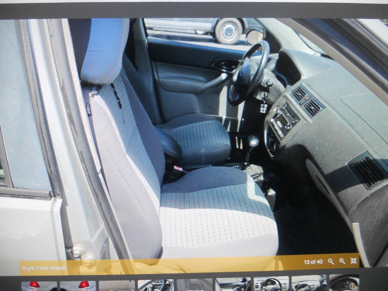 Used 2006 Ford Focus SES FWD image 9