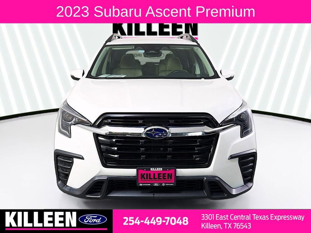Used 2023 Subaru Ascent Premium w/ Convenience Package image 2