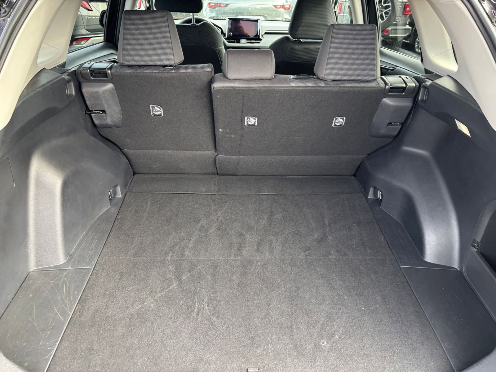 Used 2025 Toyota RAV4 LE image 32