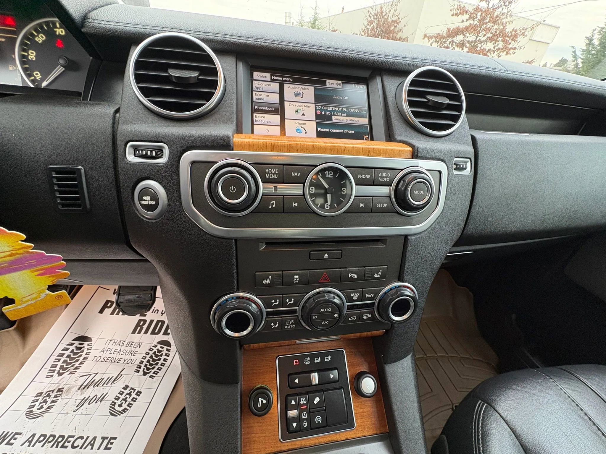 Used 2015 Land Rover LR4 HSE image 17