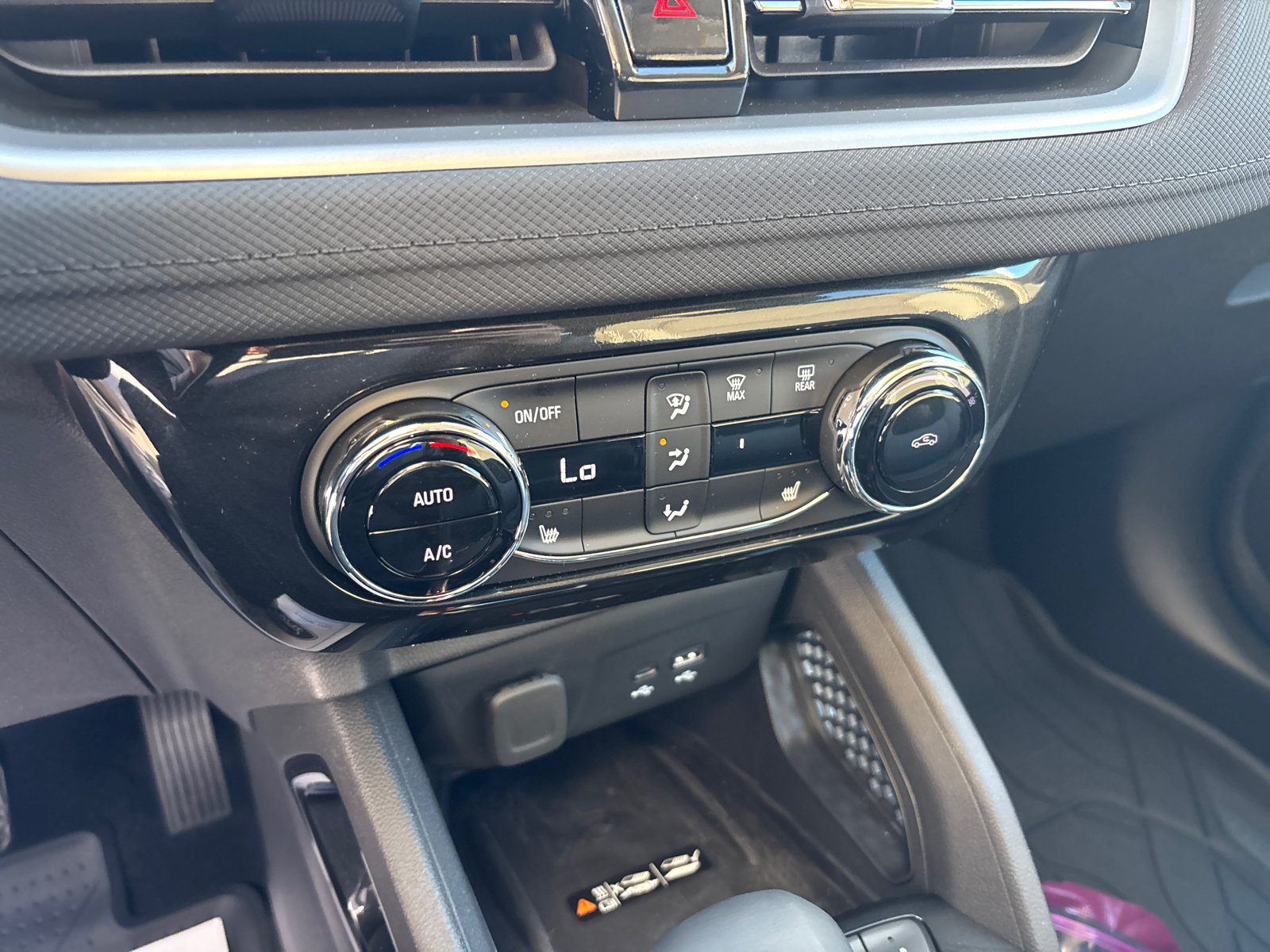 Used 2026 Chevrolet TrailBlazer LT w/ Convenience Package FWD image 20