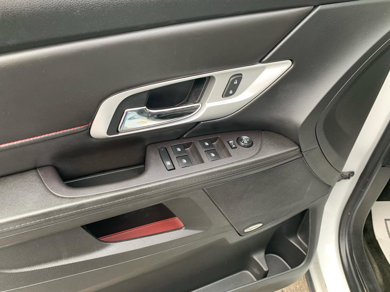 Used 2017 GMC Terrain SLE w/ Convenience Package image 10