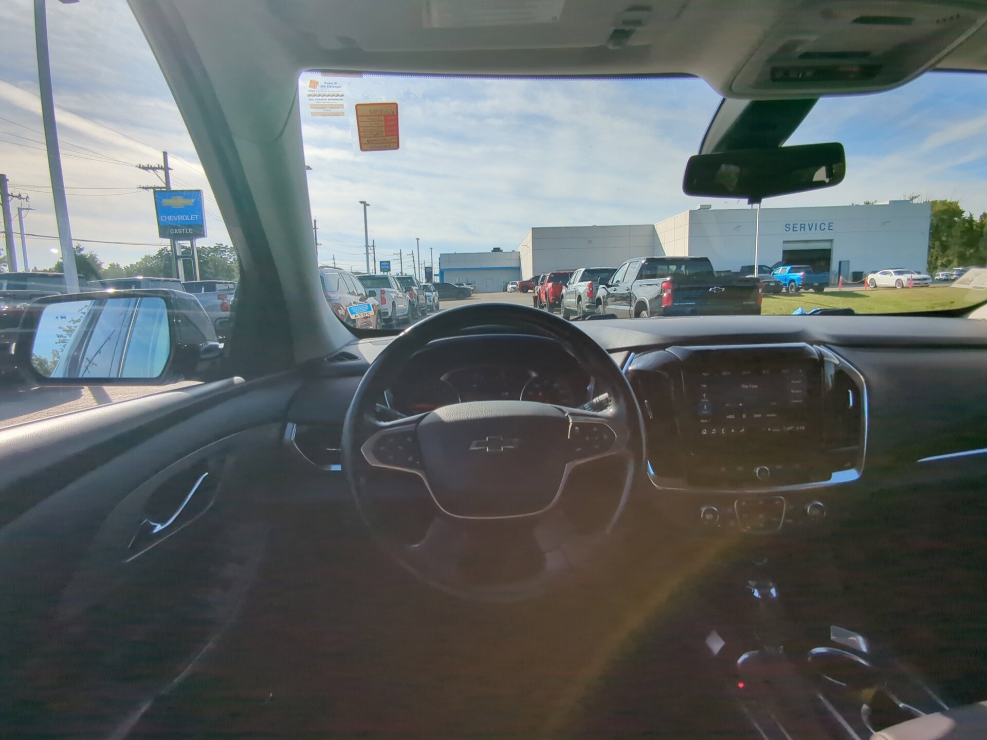 Used 2020 Chevrolet Traverse RS FWD image 16