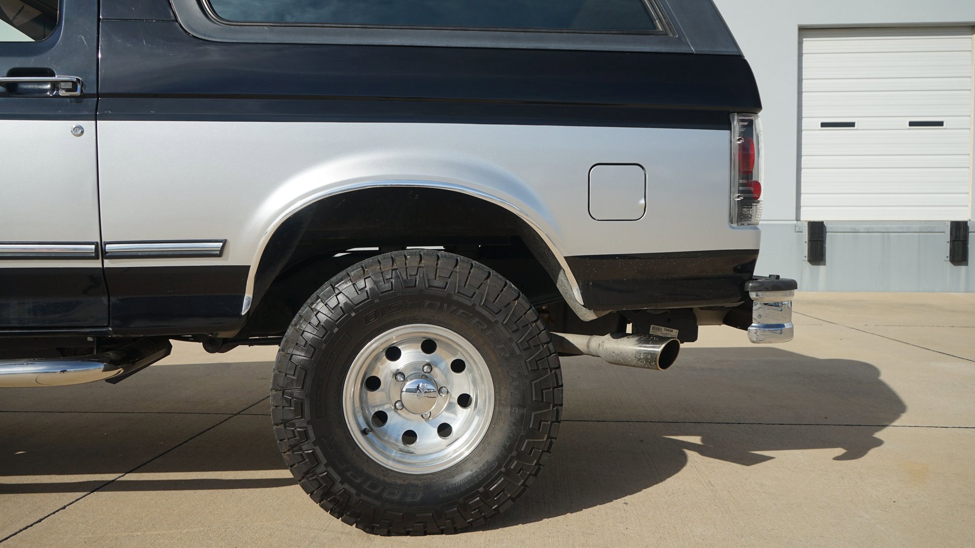 Used 1995 Ford Bronco XLT image 37