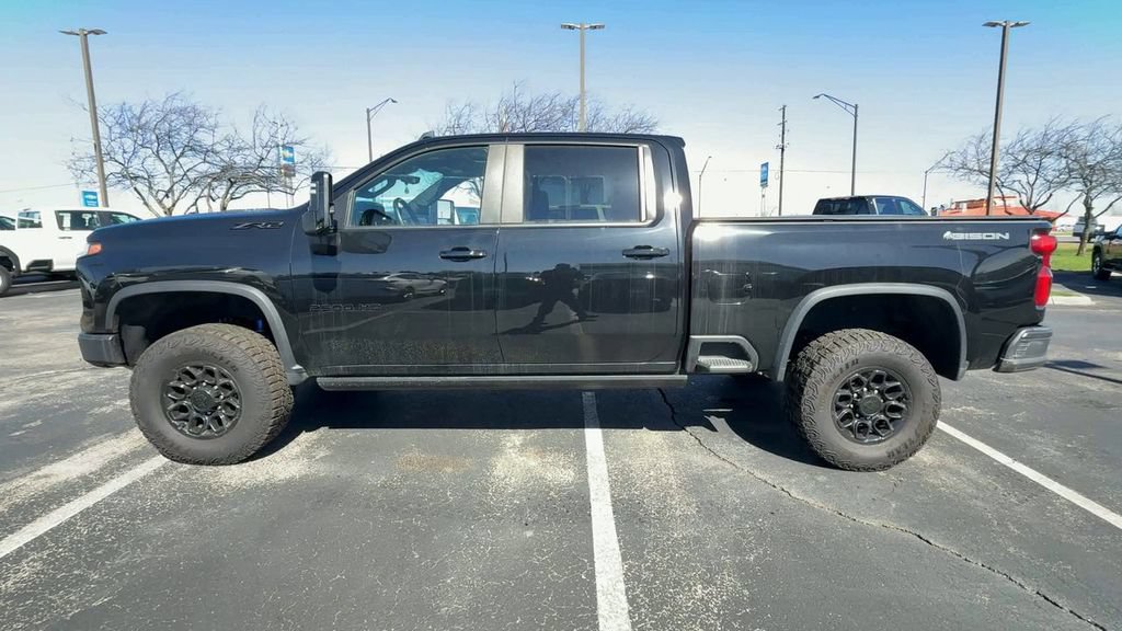 Used 2024 Chevrolet Silverado 2500 ZR2 w/ ZR2 Bison Edition AWD/4WD image 5