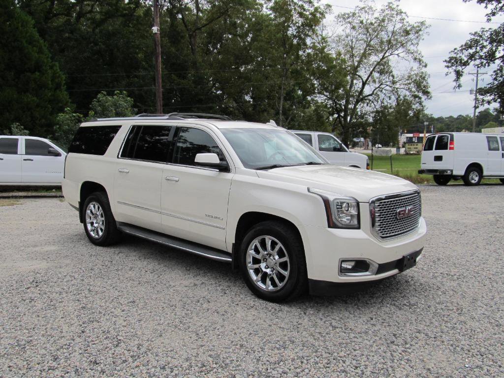 Used 2015 GMC Yukon XL Denali w/ Open Road Package image 8