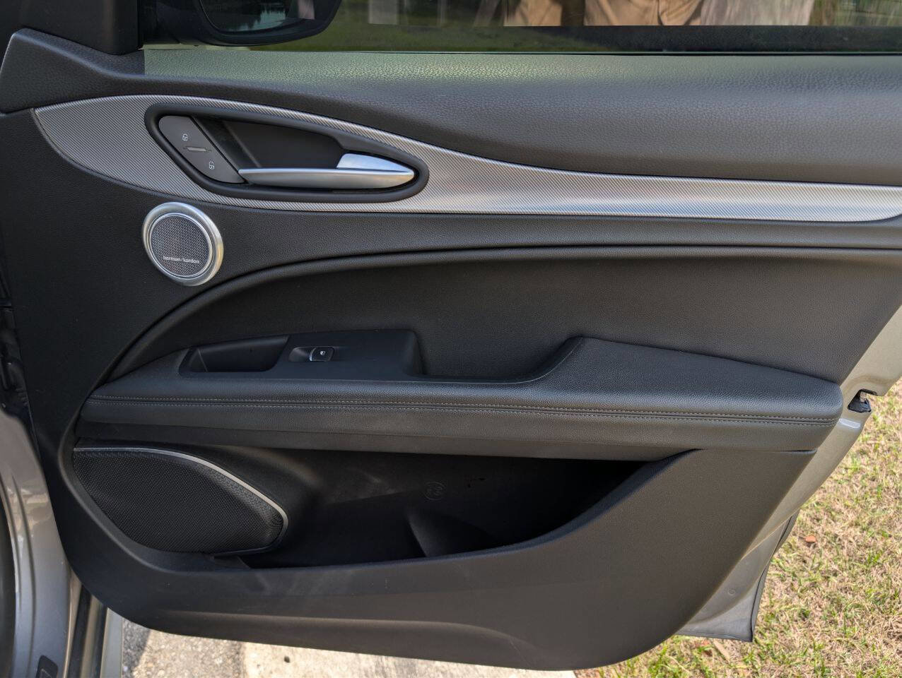 Used 2018 Alfa Romeo Stelvio Ti image 14