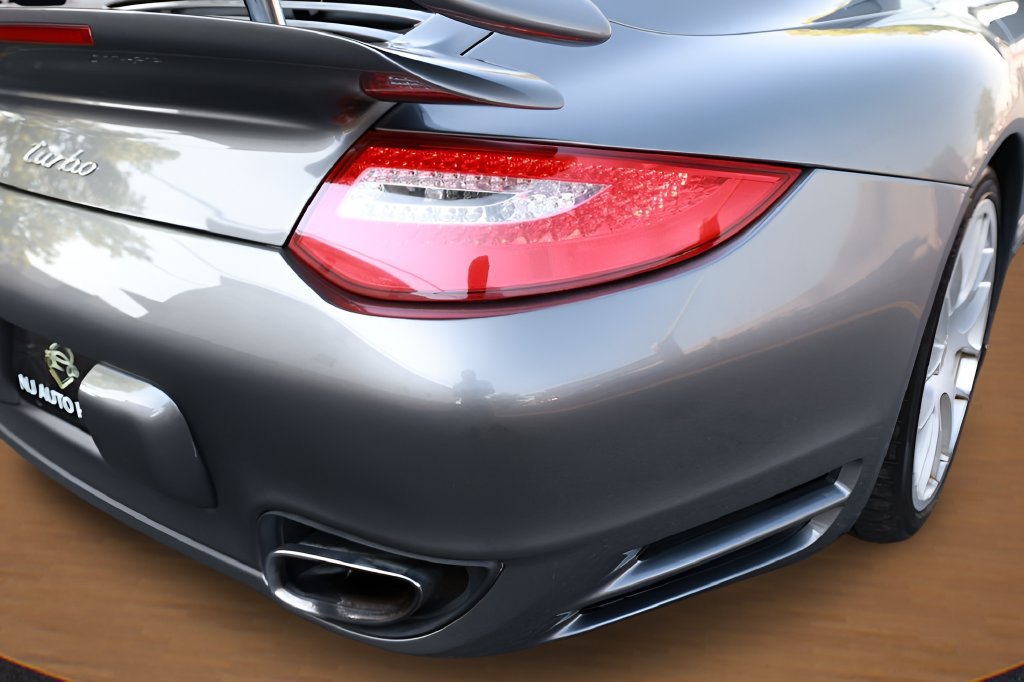 Used 2010 Porsche 911 Turbo AWD/4WD image 21