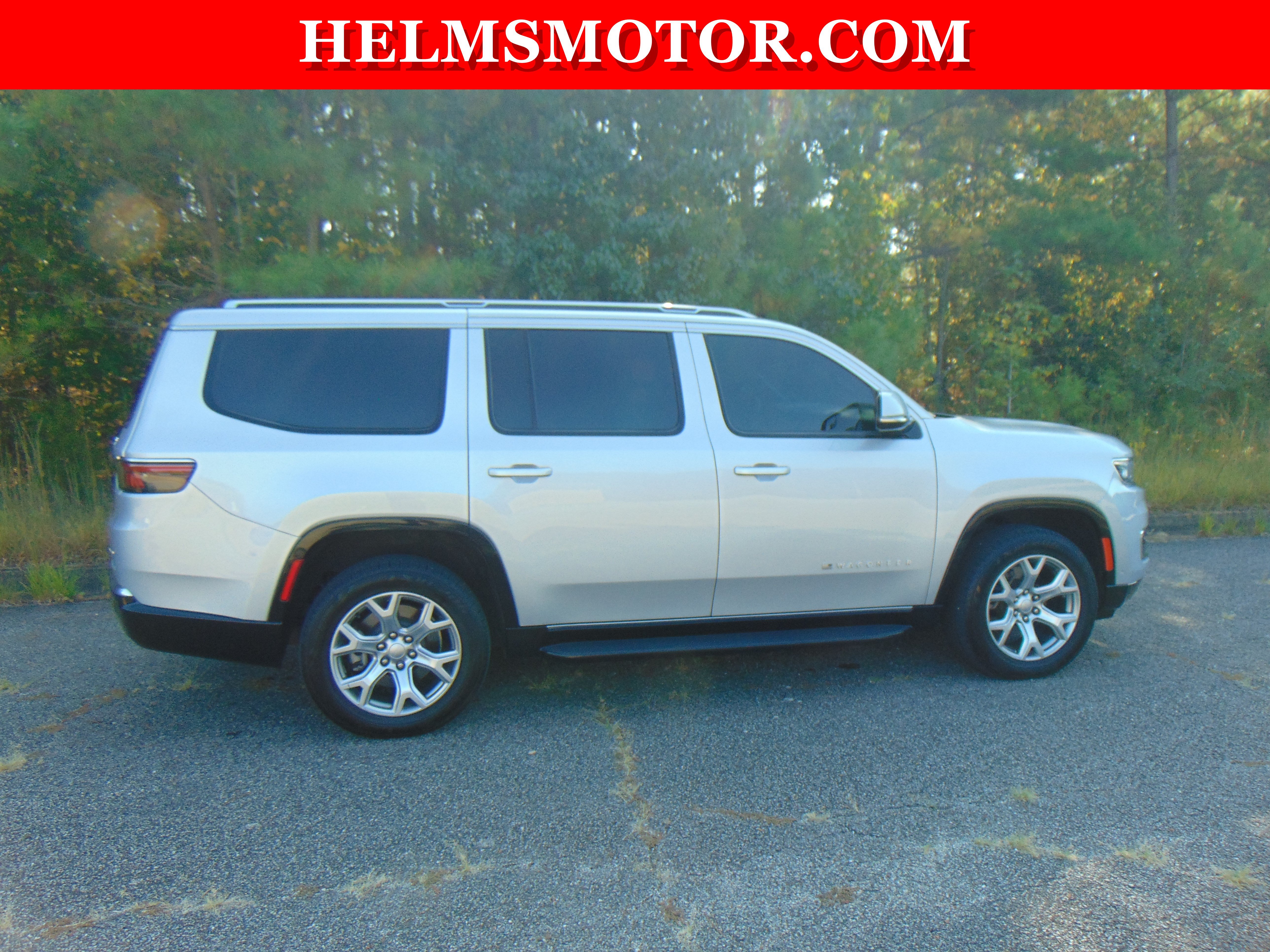 Used 2022 Jeep Wagoneer Series II AWD/4WD image 13