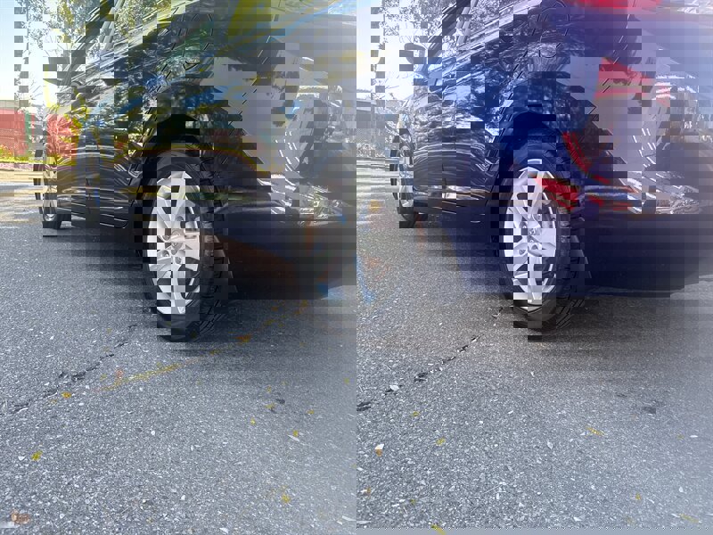 Used 2013 Hyundai Elantra GLS w/ Preferred Pkg image 6